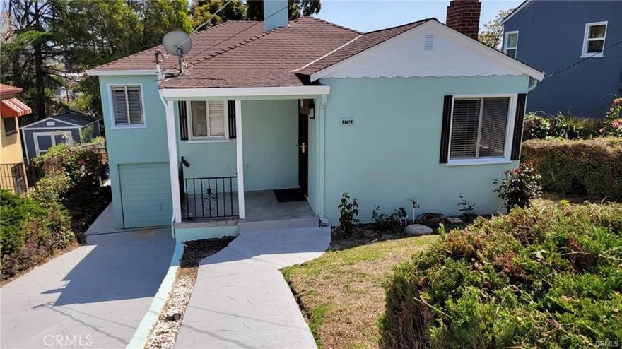 Beautiful and trendy 4 bedroom and 1 bath house on a hillside with gazebo & firepit on backyard for relaxing & entertaining guests, and with a large lot size of 6250 sqft and 1750sqft living area. This charming home features an inviting living room fireplace and upgraded flooring throughout. Three bedrooms entrance level & 1 bedroom downstairs adjacent to garage. Home is conveniently close to hwy580, minutes from Oakland airport, zoo, lake chalbot, & san leandro shopping district. Easy commute to silicone valley, trivalley, & san francisco. Features added to the back yard make this an ultimate get away destination for your busy city life Convenient access to I-580 & I-880. Minutes to shopping, park, BART, Oakland international airport, & Berkeley. Information/data not guaranteed and to be verified by Buyer/Buyer Broker.