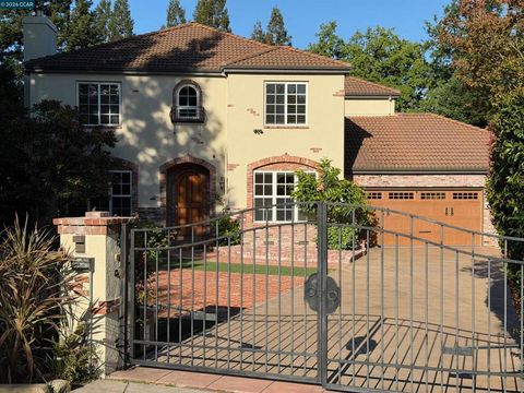 Photo of 4 Wing Set Pl PL, Alamo, CA 94507 (MLS # 41134536)
