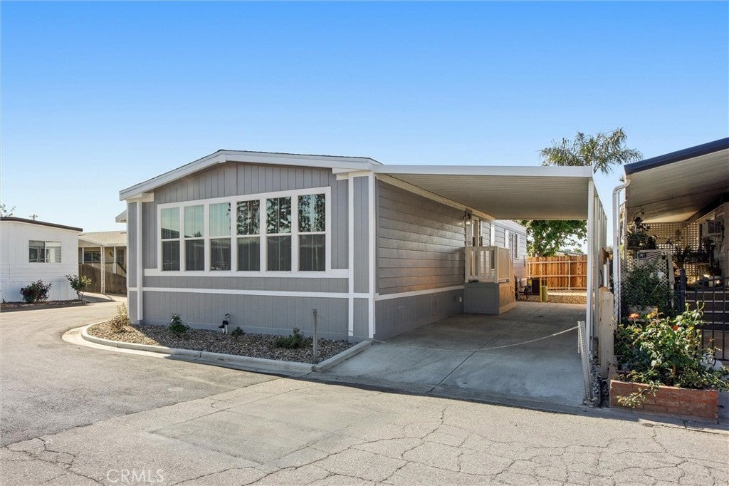 152 Torrey Pine Lane