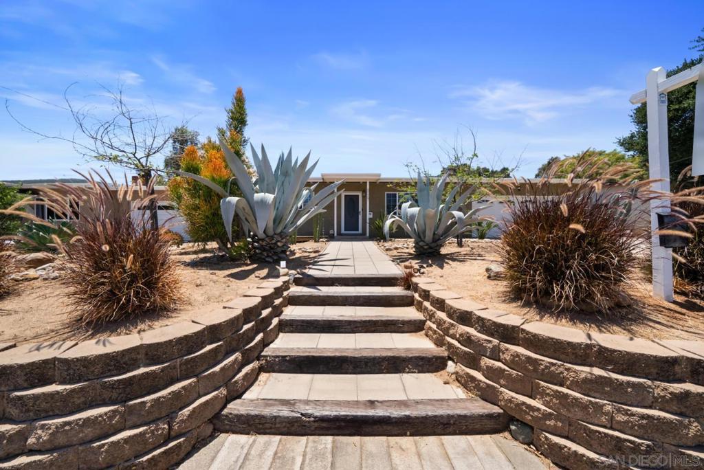 8067 Rancho Fanita