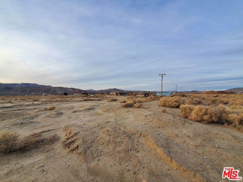7797 Quartz Road