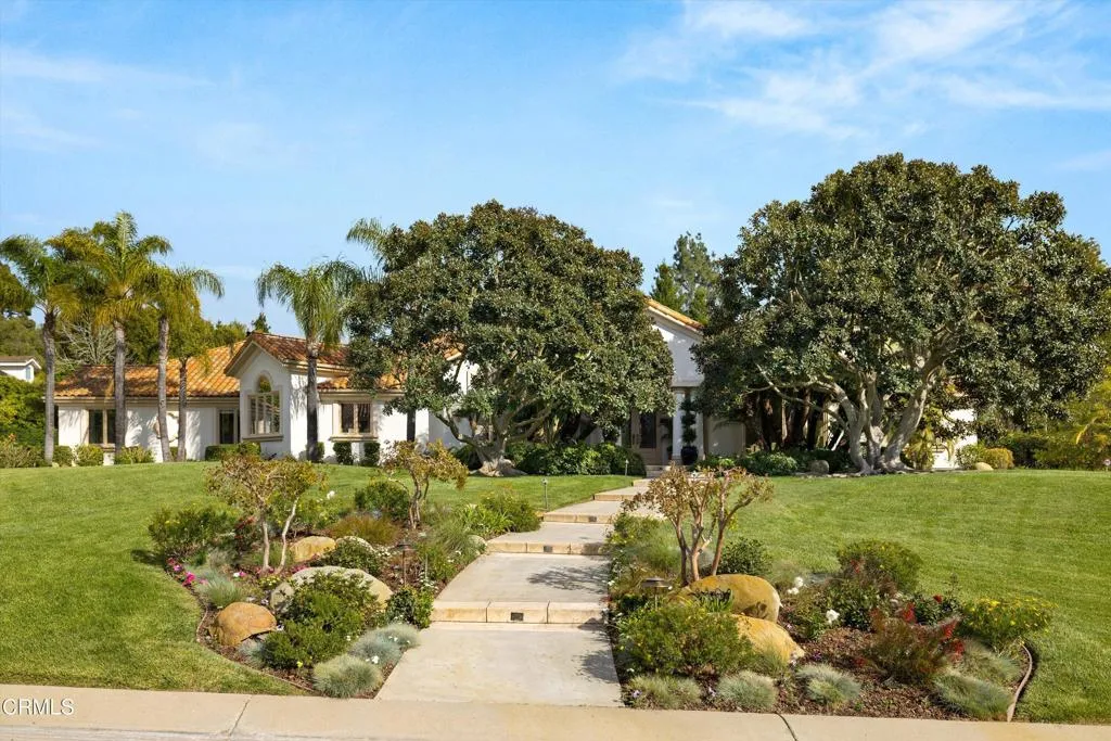 Camarillo, California 93010, United States, 5 Bedrooms Bedrooms, ,6 BathroomsBathrooms,Residential,Active,107952