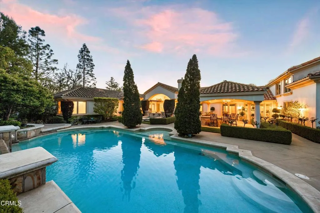 Camarillo, California 93010, United States, 5 Bedrooms Bedrooms, ,6 BathroomsBathrooms,Residential,Active,107952