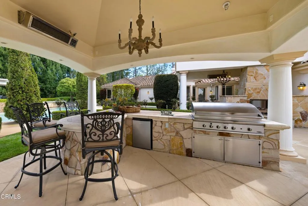 Camarillo, California 93010, United States, 5 Bedrooms Bedrooms, ,6 BathroomsBathrooms,Residential,Active,107952