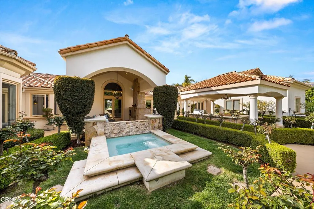 Camarillo, California 93010, United States, 5 Bedrooms Bedrooms, ,6 BathroomsBathrooms,Residential,Active,107952