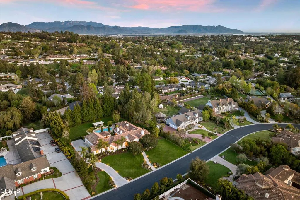 Camarillo, California 93010, United States, 5 Bedrooms Bedrooms, ,6 BathroomsBathrooms,Residential,Active,107952