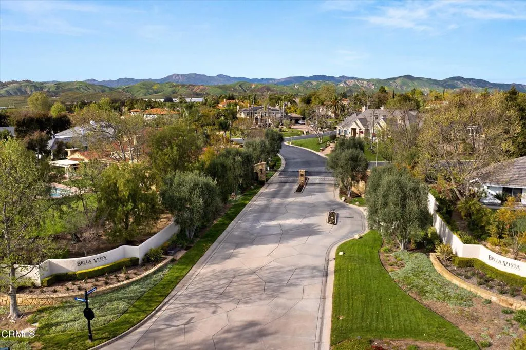 Camarillo, California 93010, United States, 5 Bedrooms Bedrooms, ,6 BathroomsBathrooms,Residential,Active,107952