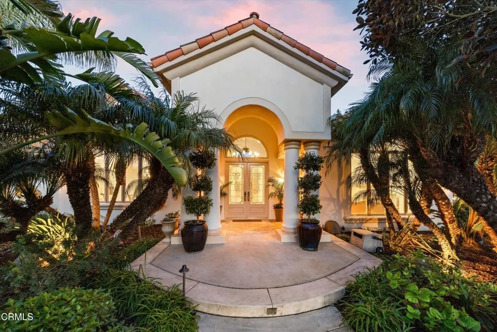 Camarillo, California 93010, United States, 5 Bedrooms Bedrooms, ,6 BathroomsBathrooms,Residential,Active,107952