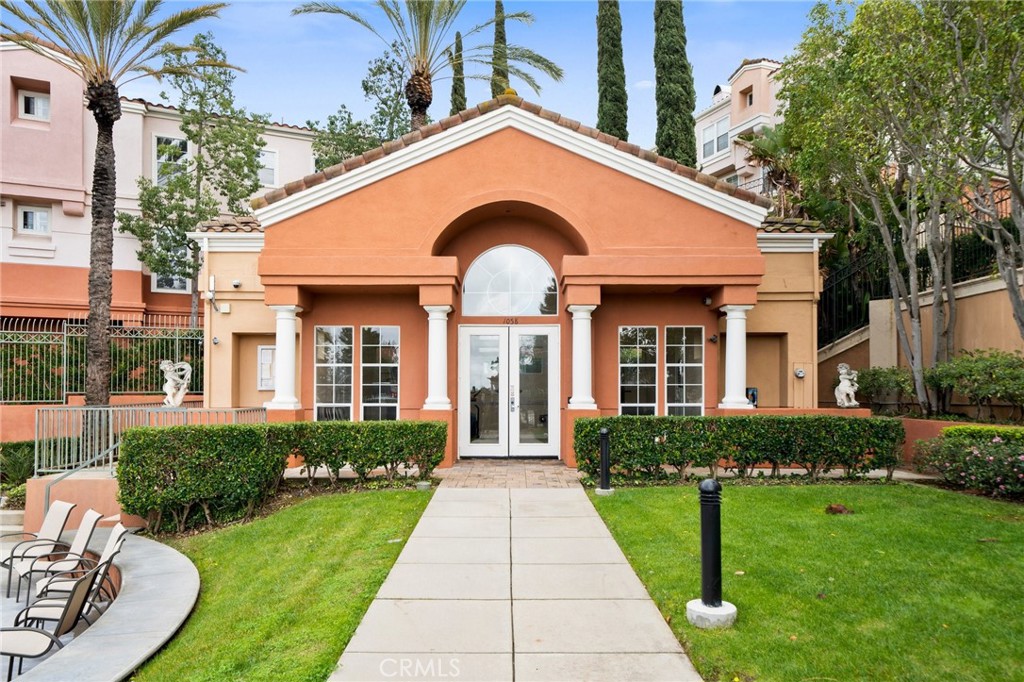 Summit Renaissance (SMRN) - Residential