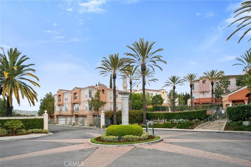 Summit Renaissance (SMRN) - Residential