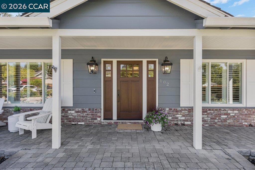102 Belgian Dr, Danville CA 94526