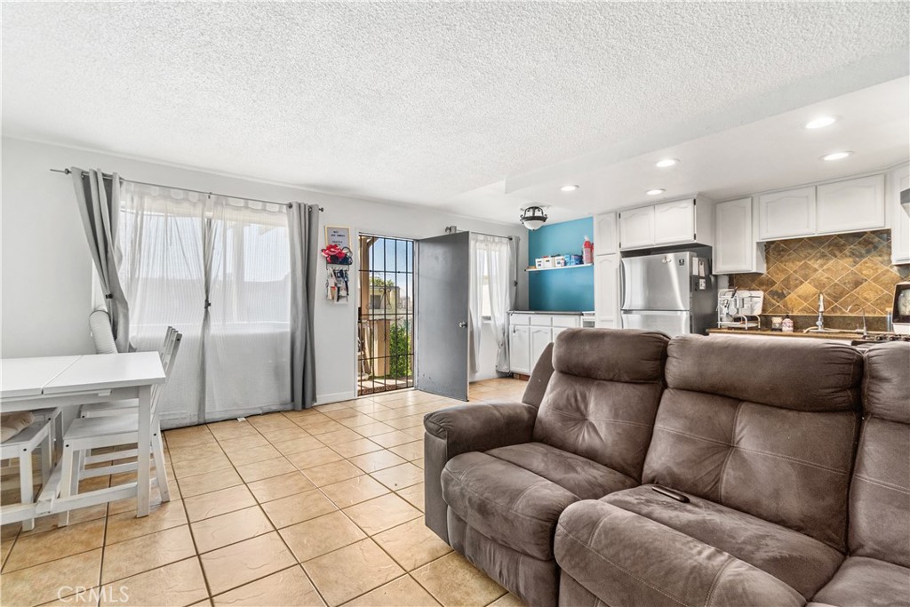 3325 Santa Fe Avenue 110