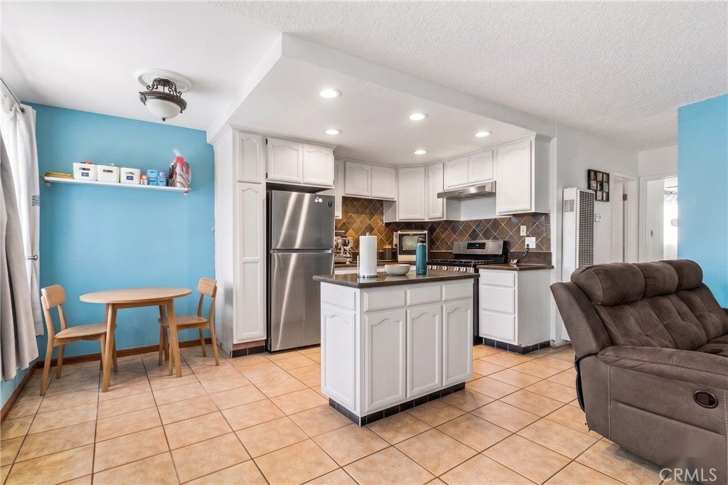 3325 Santa Fe Avenue 110, Long Beach CA 90810