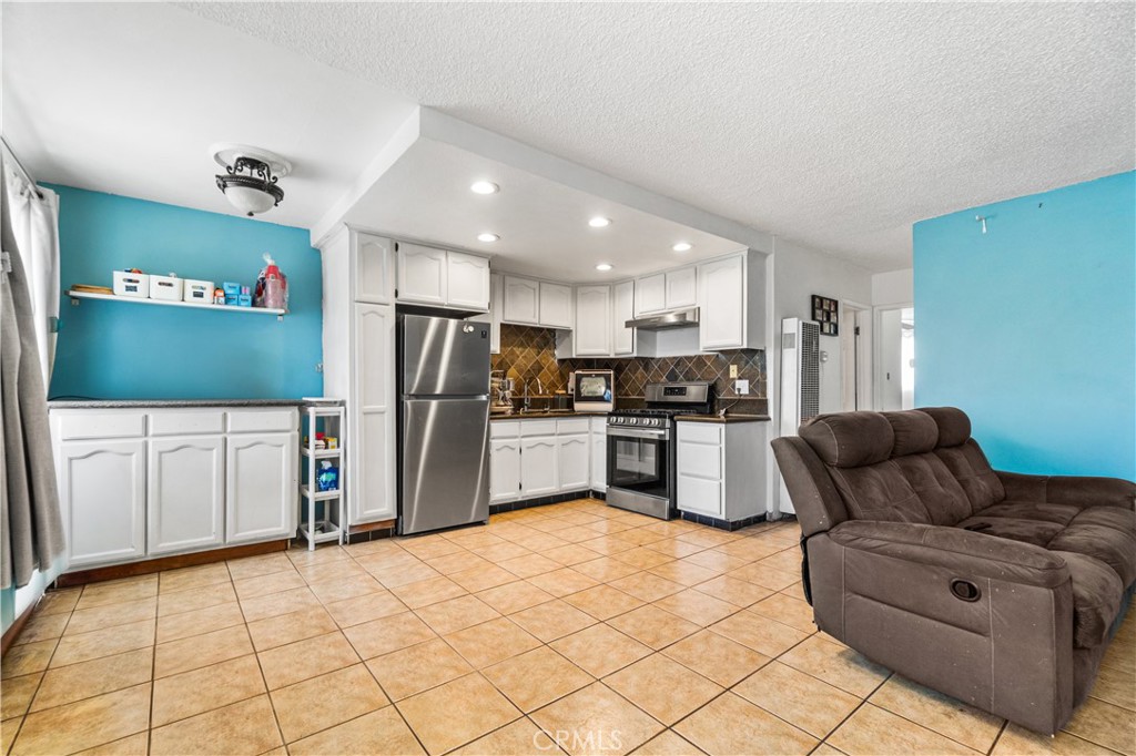 3325 Santa Fe Avenue 110