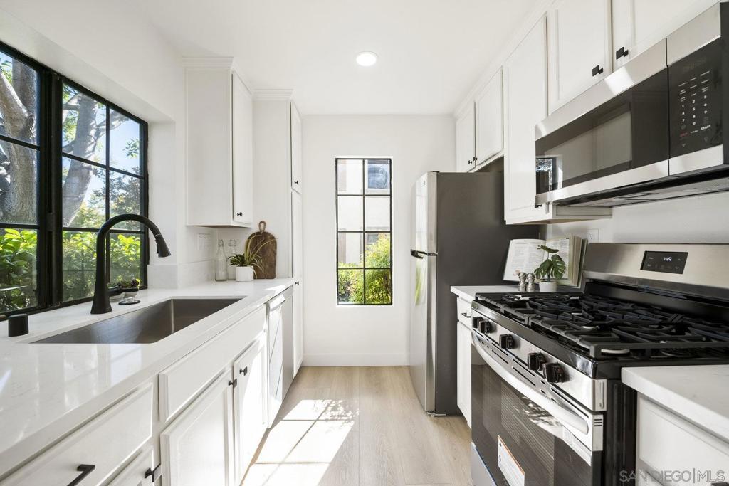 13048 Wimberly Square 29