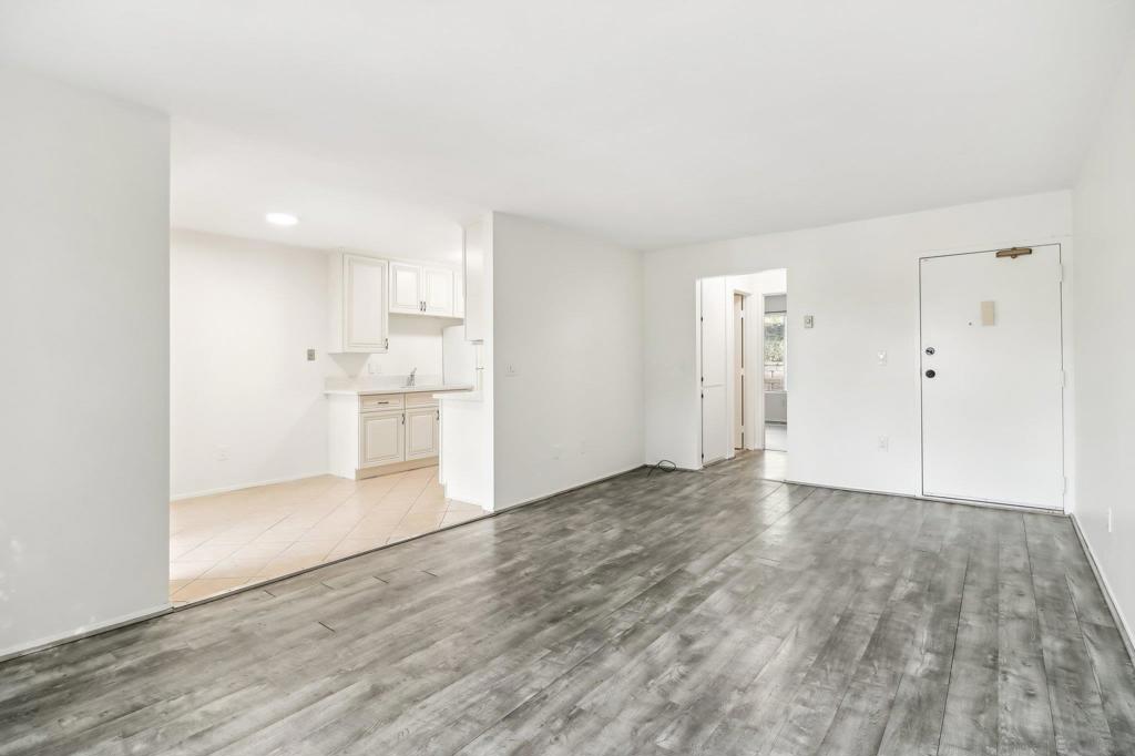 4750 Noyes St 123