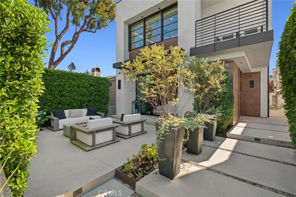 426 Marguerite Ave