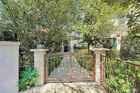 Photo of 158 S Sierra Madre Boulevard #4, Pasadena, CA 91107 (MLS # WS26129796)
