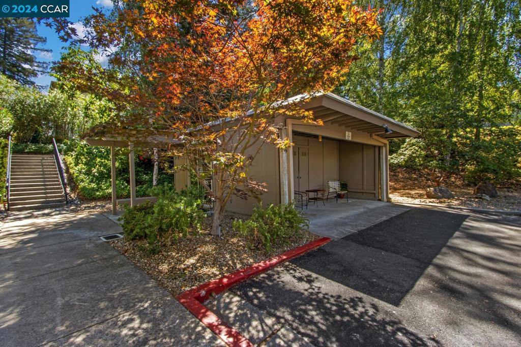 ROSSMOOR - Residential