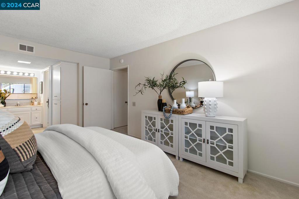 ROSSMOOR - Residential