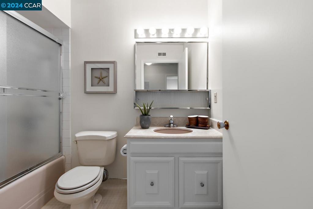 ROSSMOOR - Residential