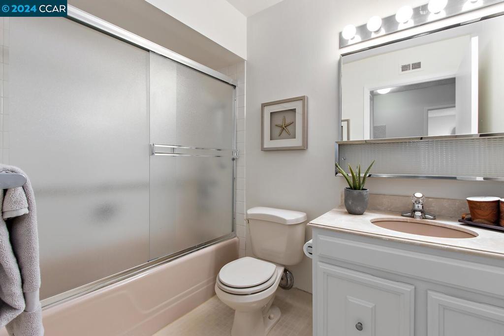 ROSSMOOR - Residential