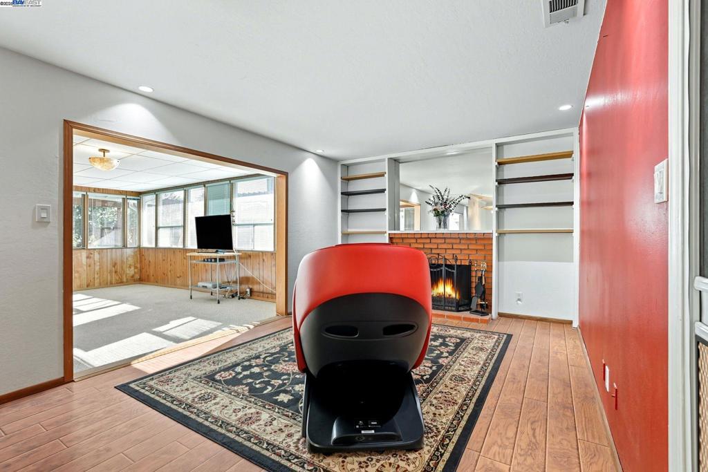 SPRINGTOWN - Residential