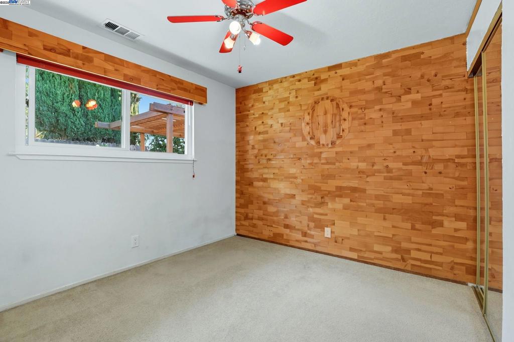 SPRINGTOWN - Residential