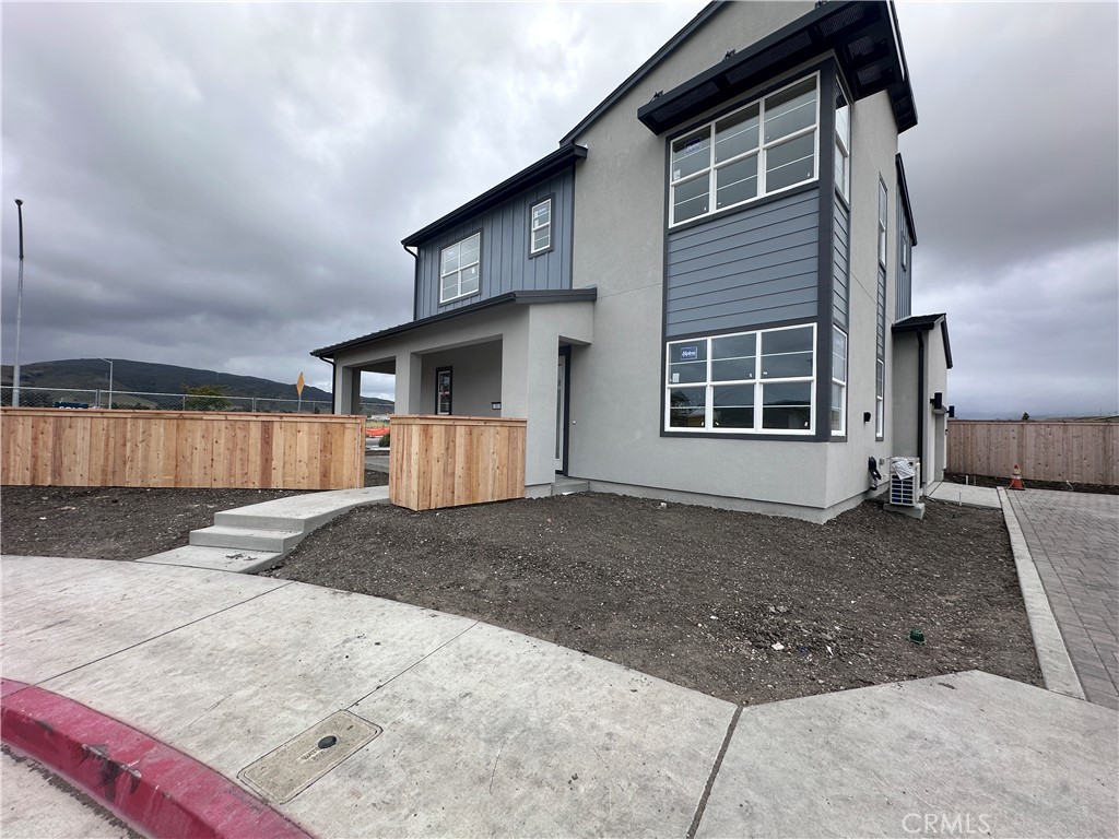 202 Kitty Hawk Court