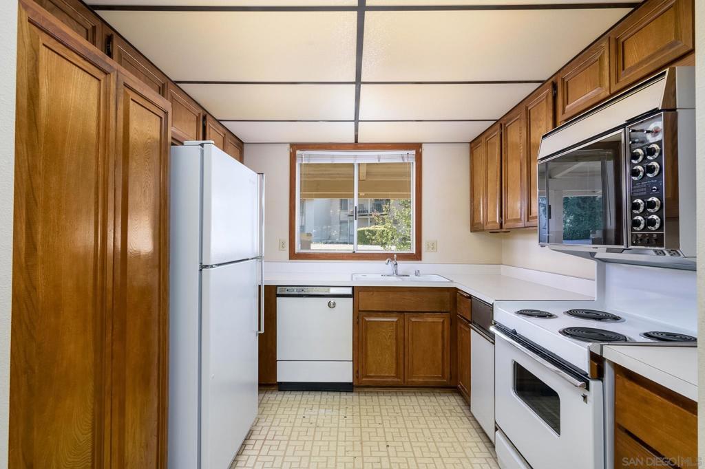 Lake San Marcos - Residential