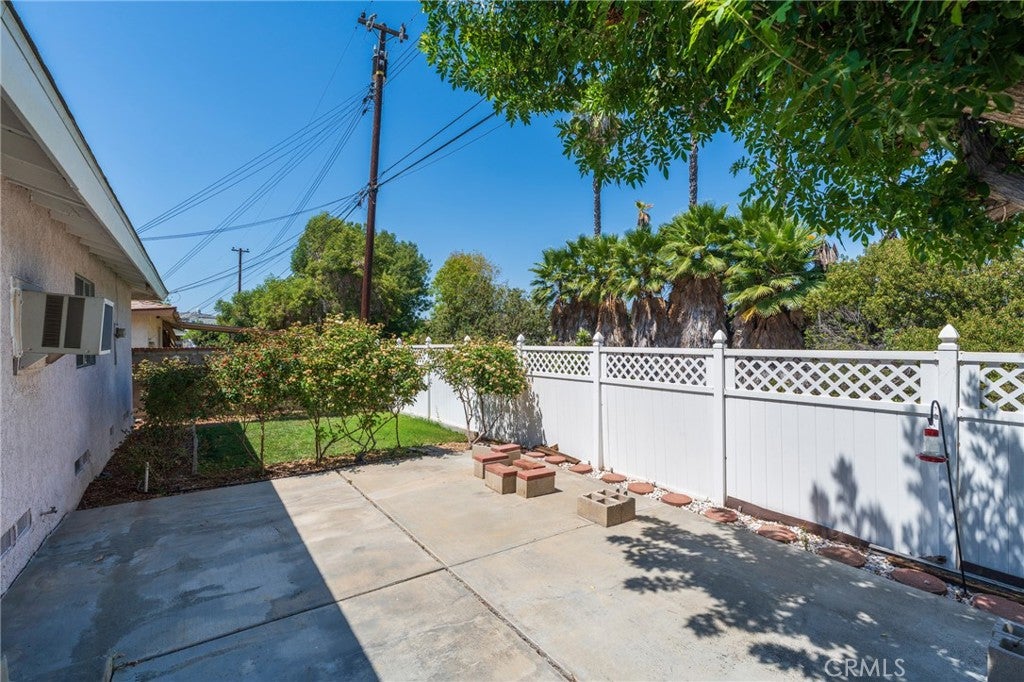 331 E. Olive Ave.