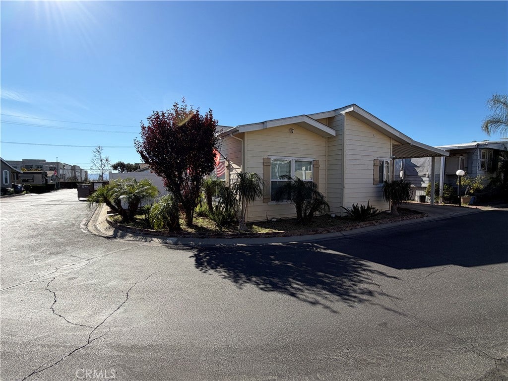 2139 E 4th Street 242
