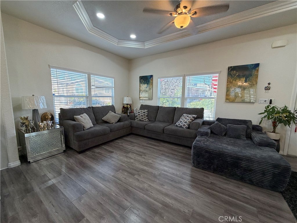 2139 E 4th Street 242