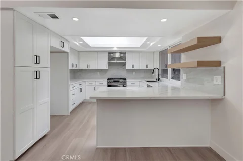 MLS: OC26166877