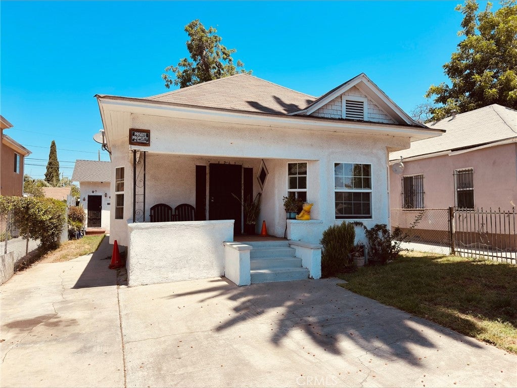 1261 E 48th Street