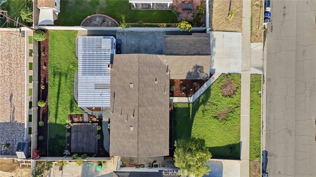 3538 E Almond