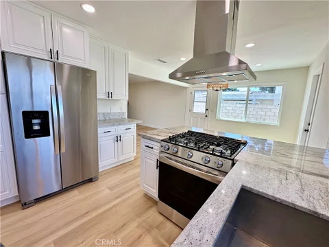 MLS: OC26193227
