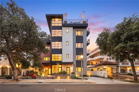 Photo of 150 S Oak Knoll Avenue #104, Pasadena, CA 91101 (MLS # PF26202272)