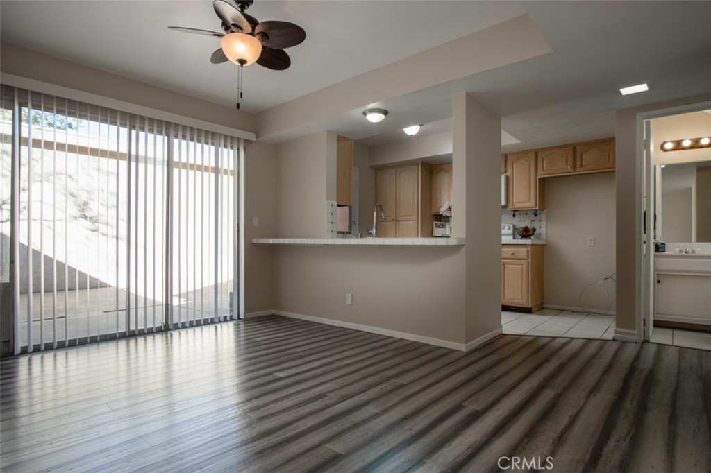 Liberty Canyon Townhomes (861) - Residential