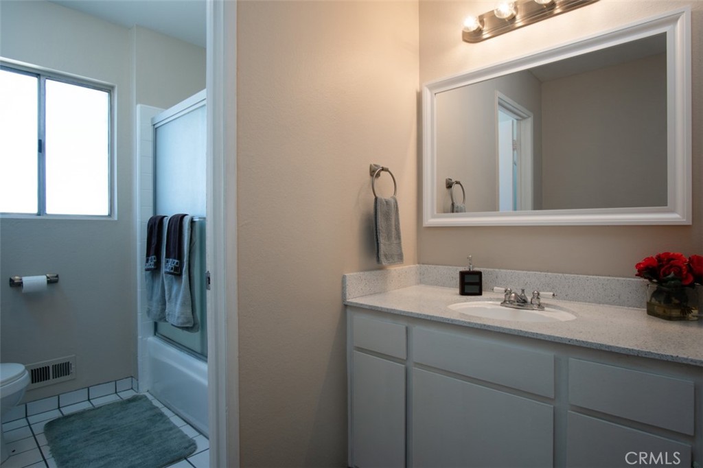 Liberty Canyon Townhomes (861) - Residential