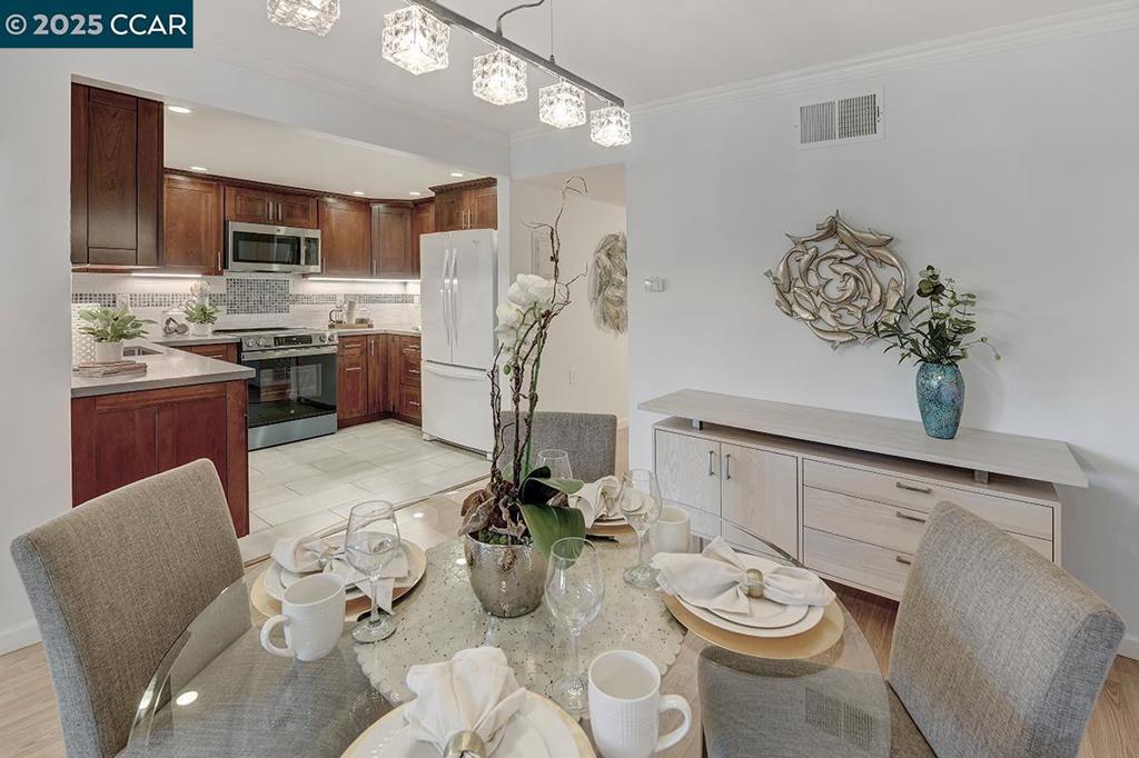 ROSSMOOR - Residential