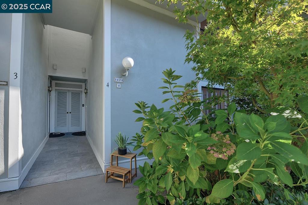 ROSSMOOR - Residential