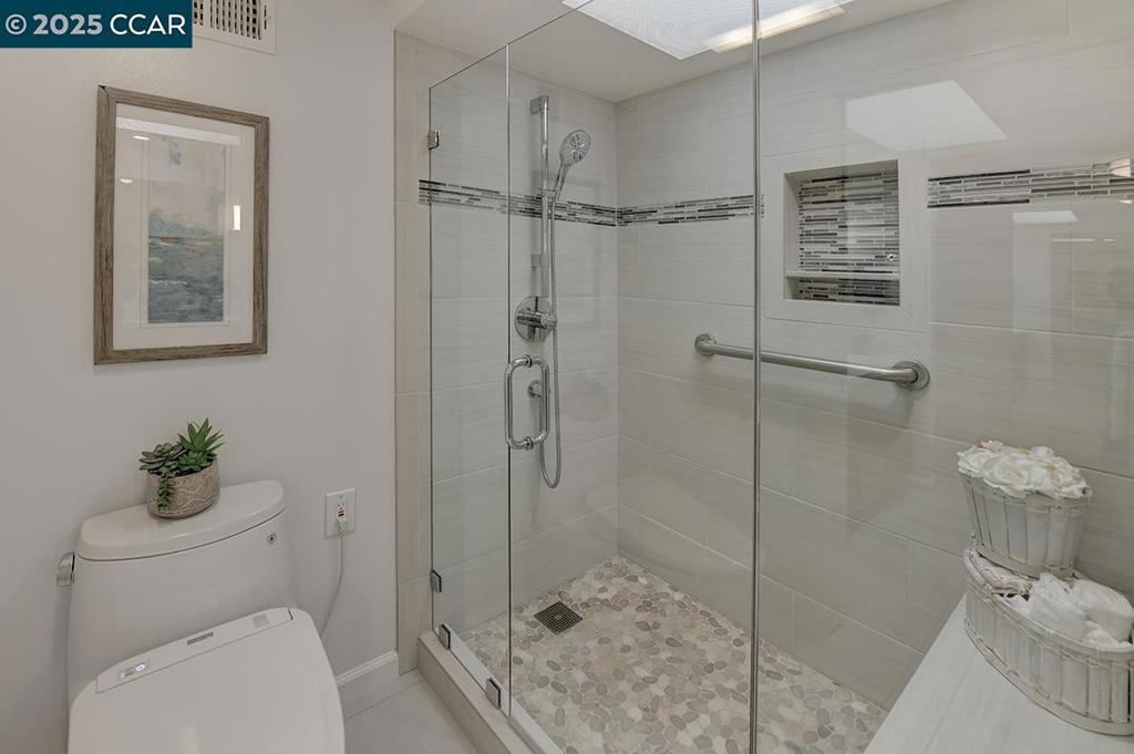 ROSSMOOR - Residential