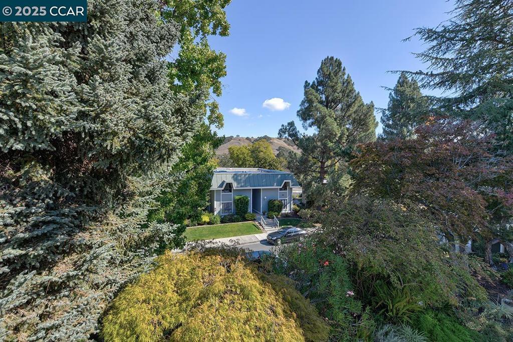 ROSSMOOR - Residential