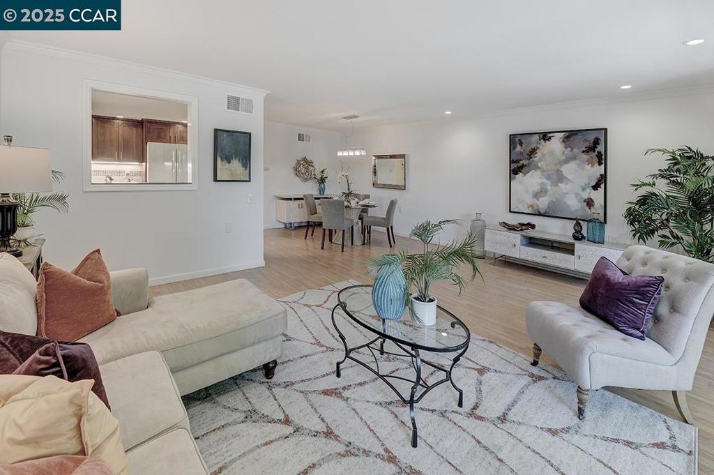ROSSMOOR - Residential