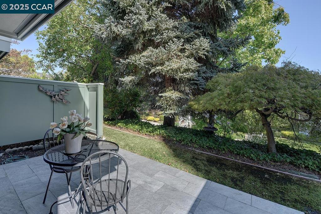 ROSSMOOR - Residential