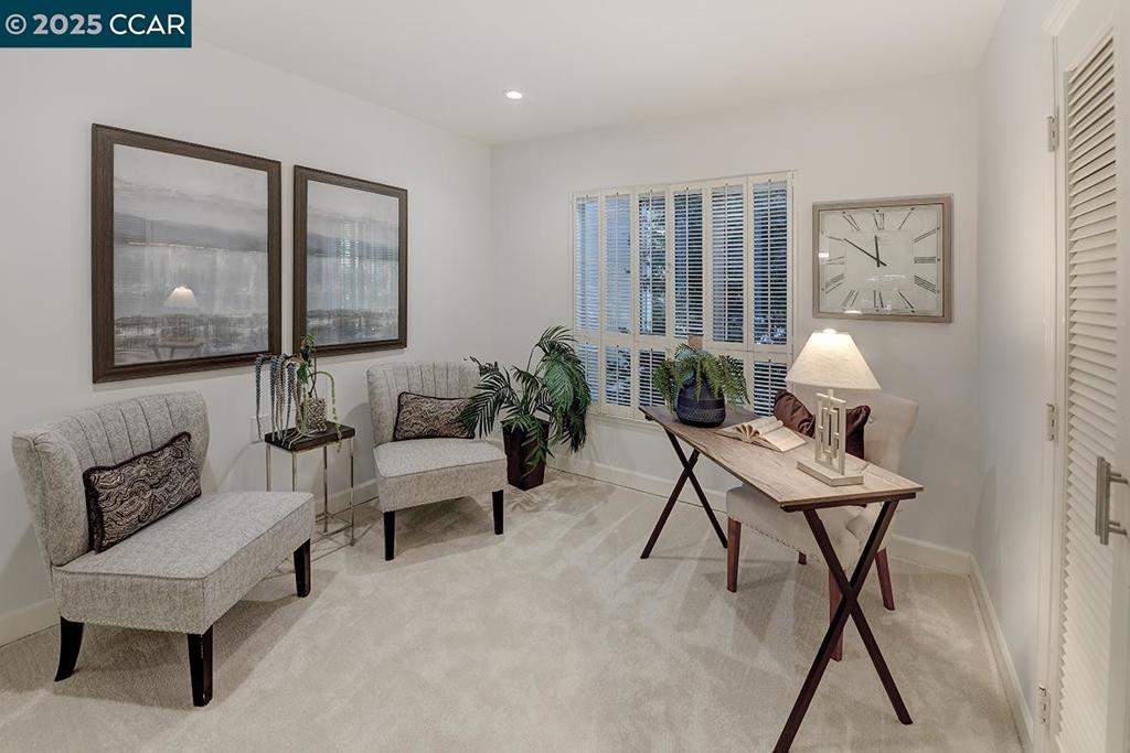 ROSSMOOR - Residential
