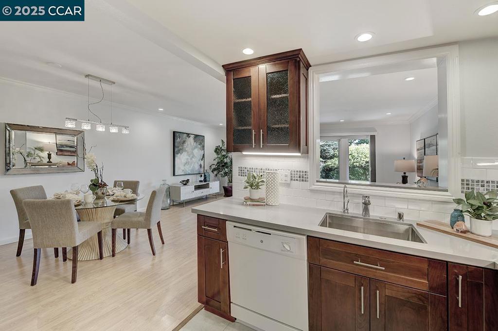 ROSSMOOR - Residential