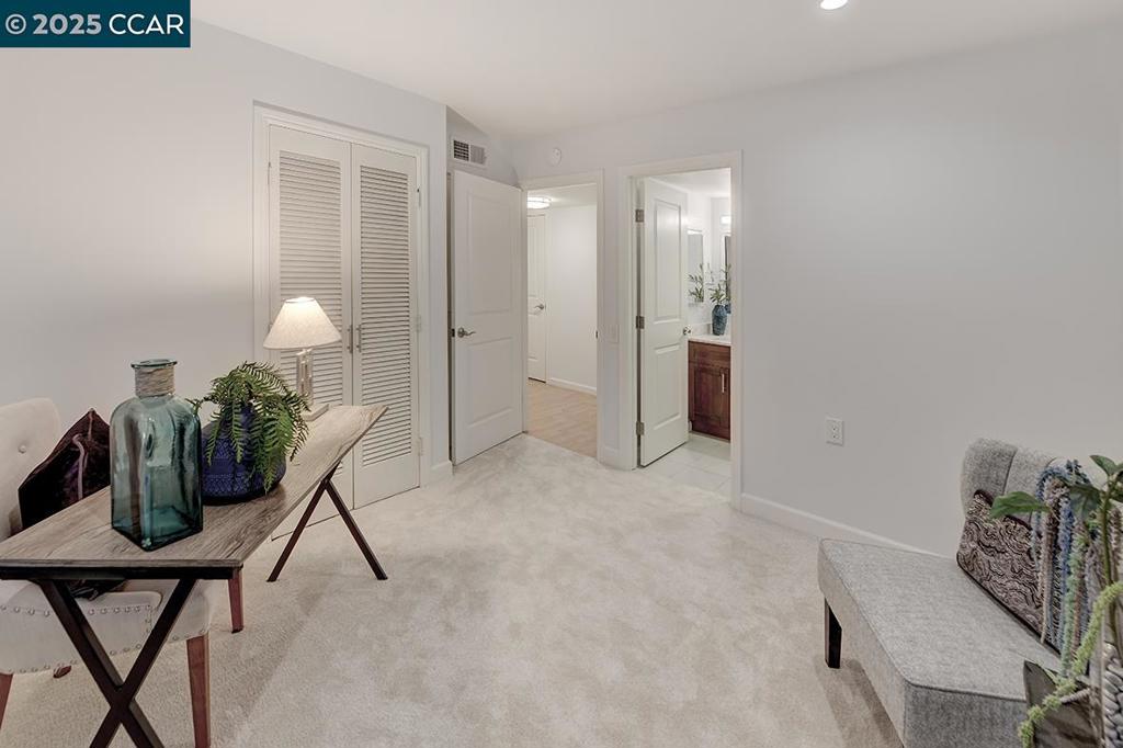 ROSSMOOR - Residential