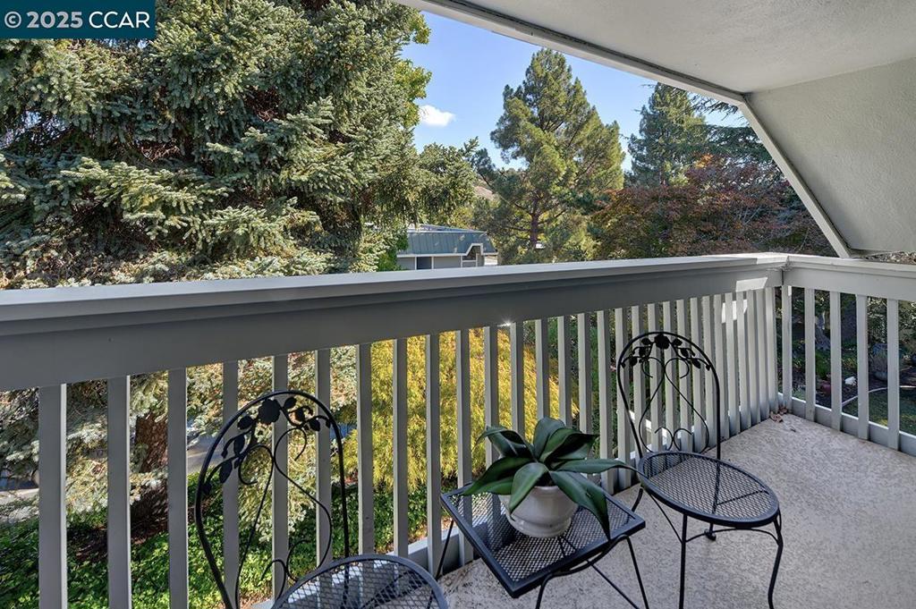 ROSSMOOR - Residential